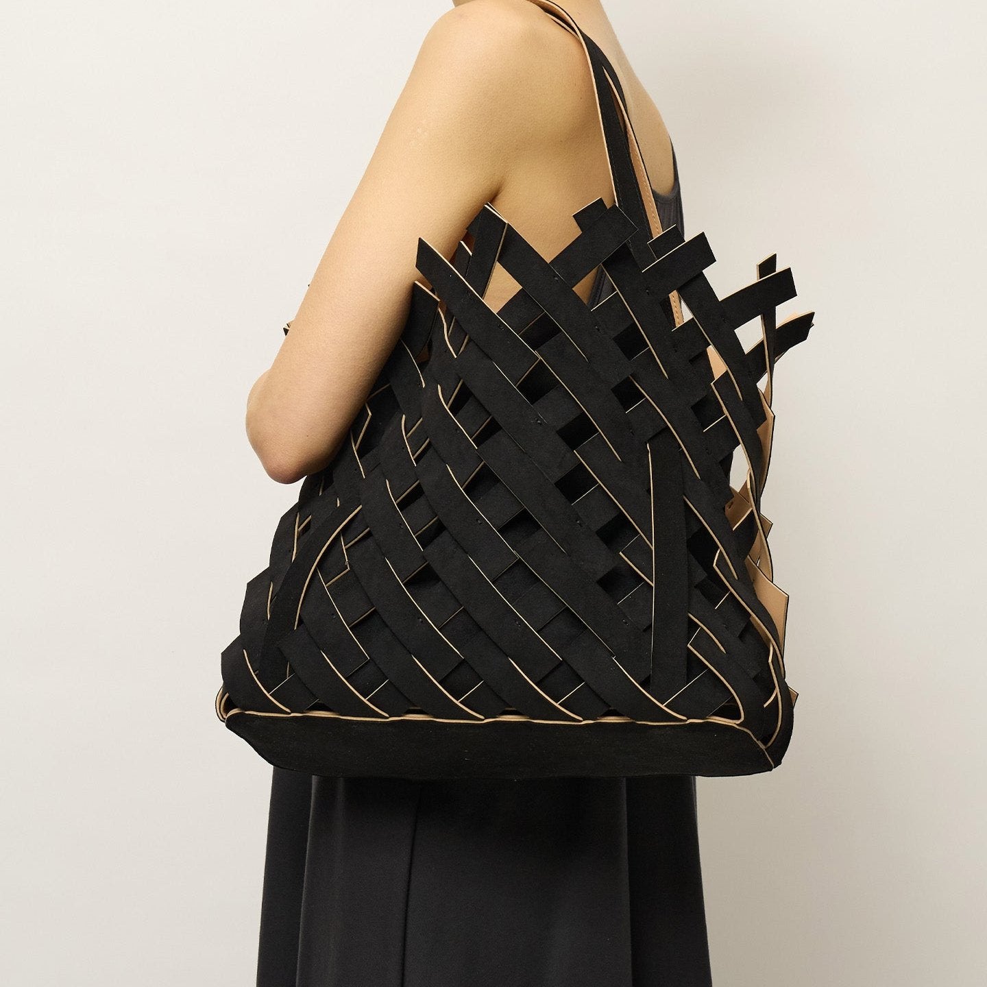 トートバッグ Fallett Birmingham bag black FA2301BG03BK 240114_0431.jpg?v=1728364538