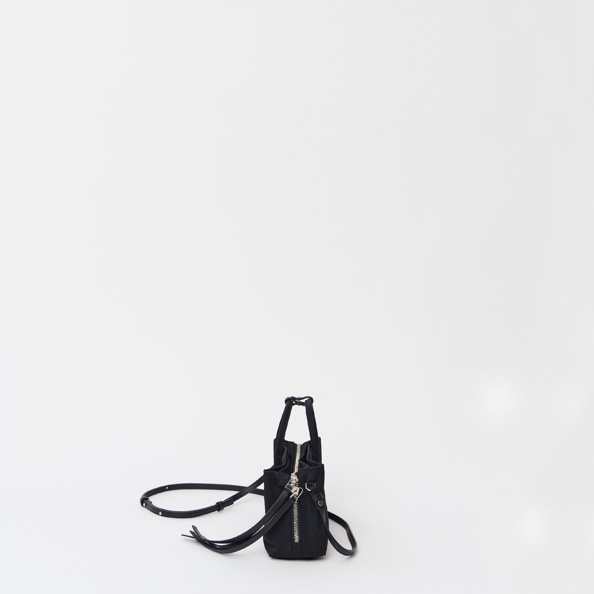 RIKYU - BLACK (RECYCLED NYLON) – MARY AL TERNA