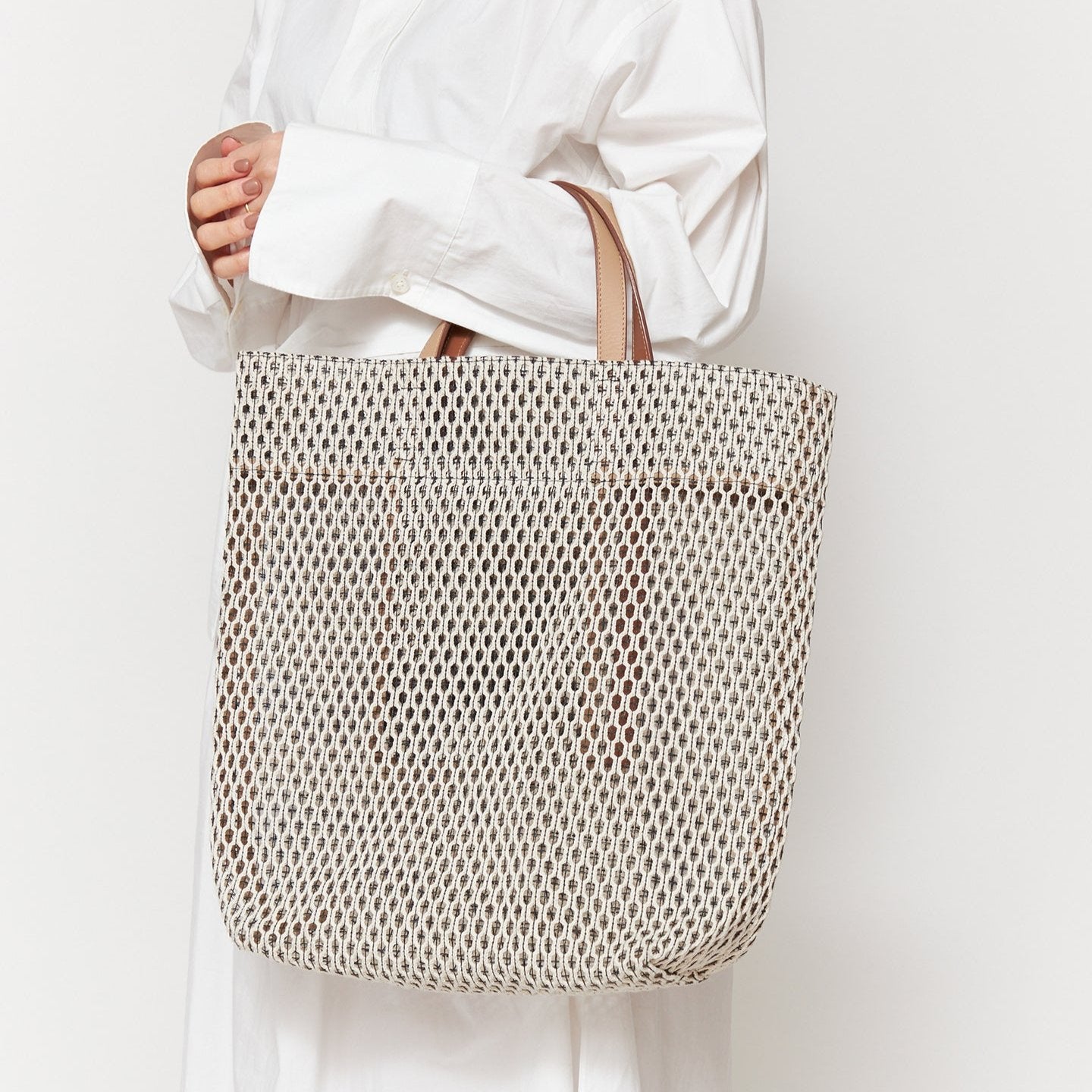 MARY AL TERNA GAP トートバッグ NUDE ベージュ カゴバッグ MARY AL TERNA GAP トートバッグ NUDE ベージュ カゴバッグ