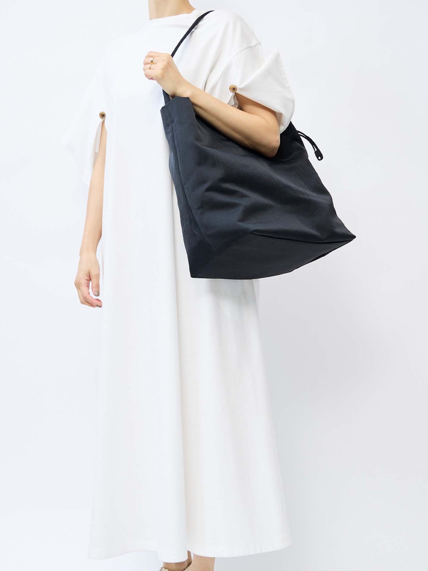 WRAPPING - BLACK (RECYCLED NYLON) – MARY AL TERNA