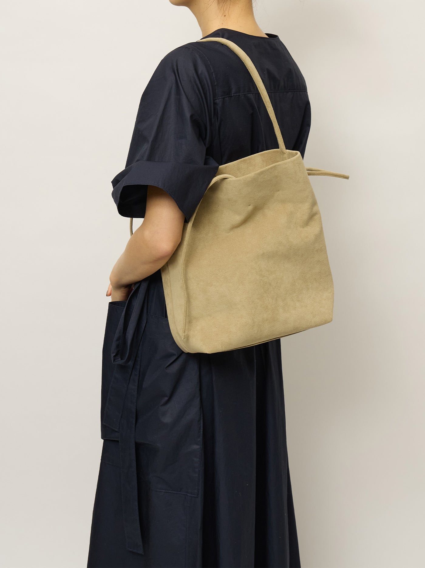 【雨もへっちゃら！PC入る！】MARY AL TERNA WRAPPINGバック WRAPPING - BLACK (MICRO SUEDE) – MARY AL TERNA