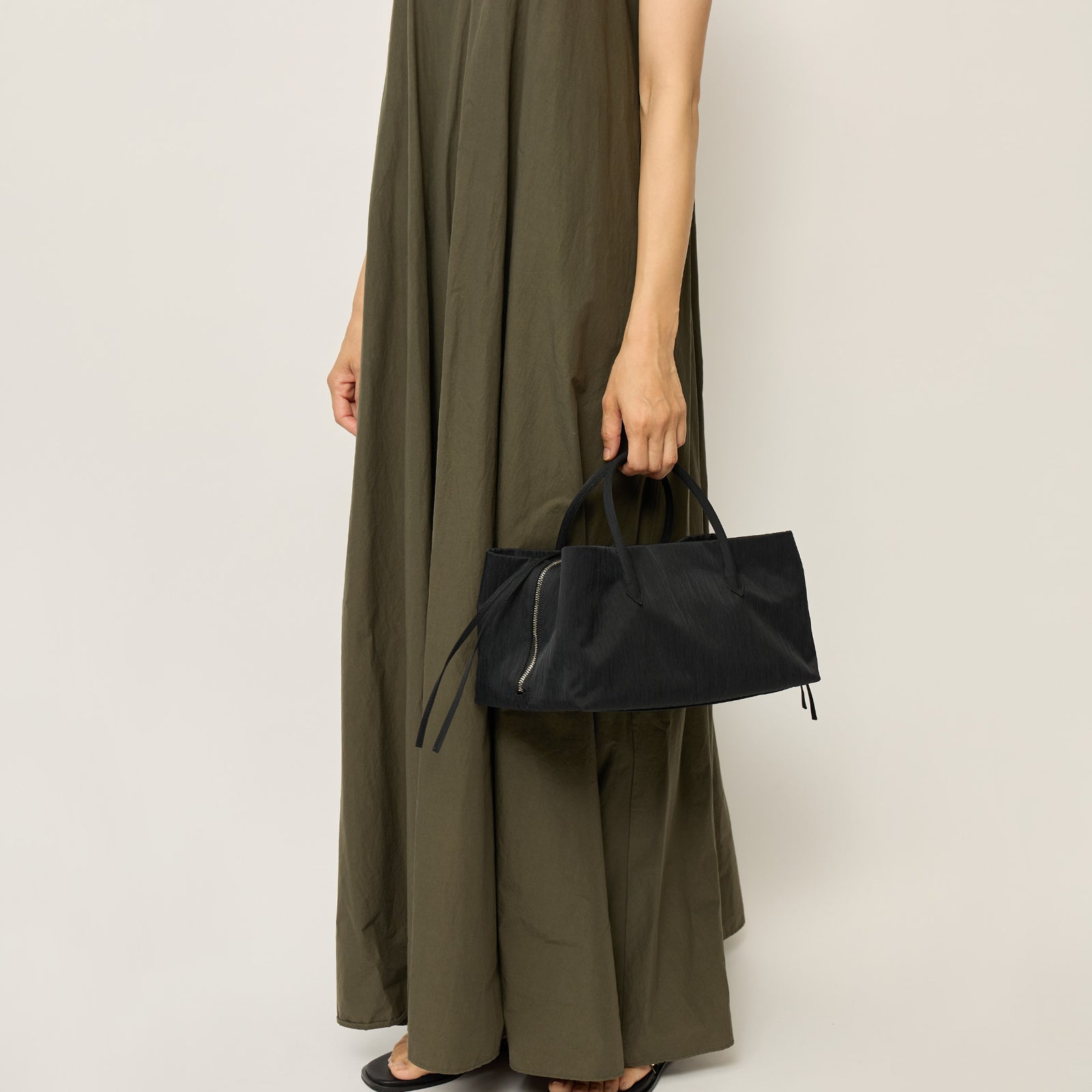 RIKYU - BLACK (RECYCLED NYLON) – MARY AL TERNA