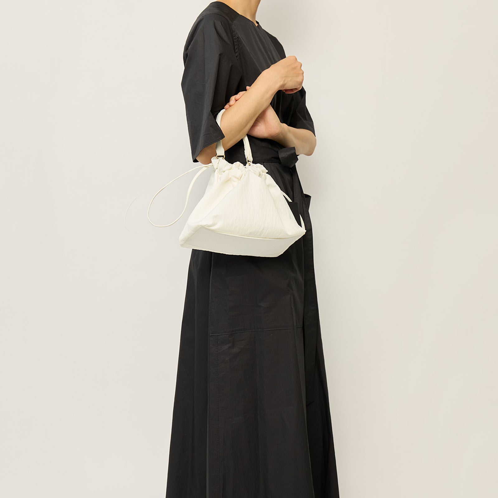 WRING - WHITE – MARY AL TERNA