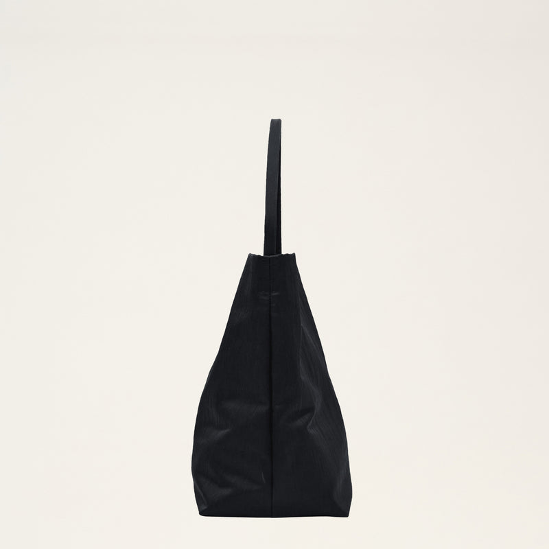 WRAPPING - BLACK (RECYCLED NYLON)