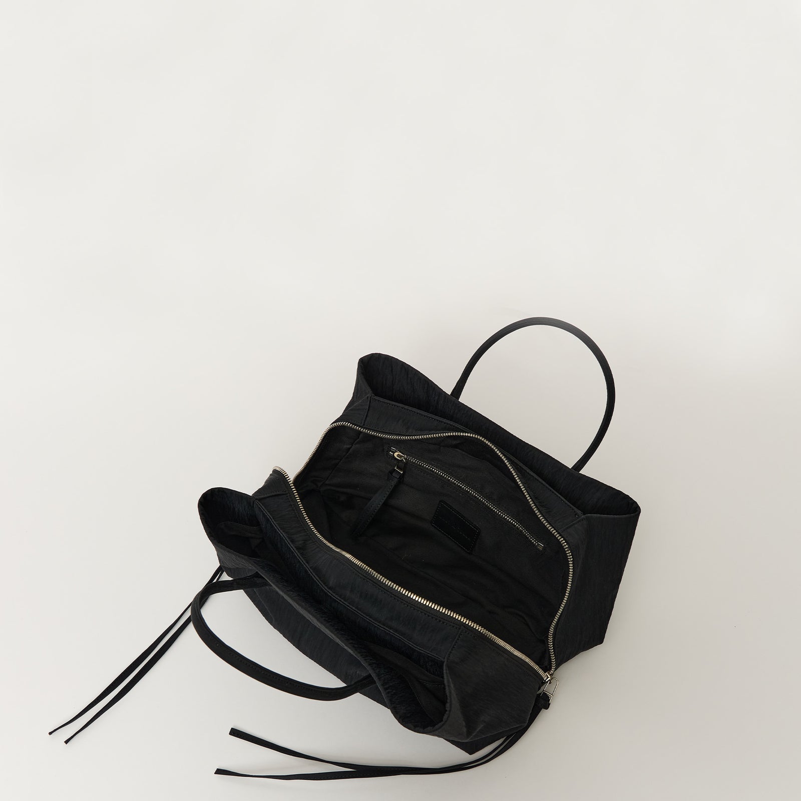 RIKYU - BLACK (RECYCLED NYLON) – MARY AL TERNA