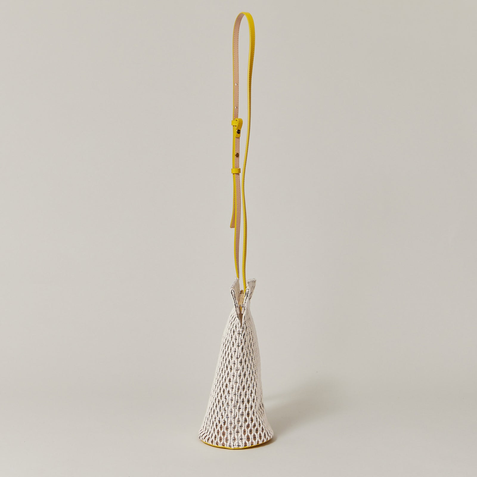 GAP - YELLOW×NUDE – MARY AL TERNA