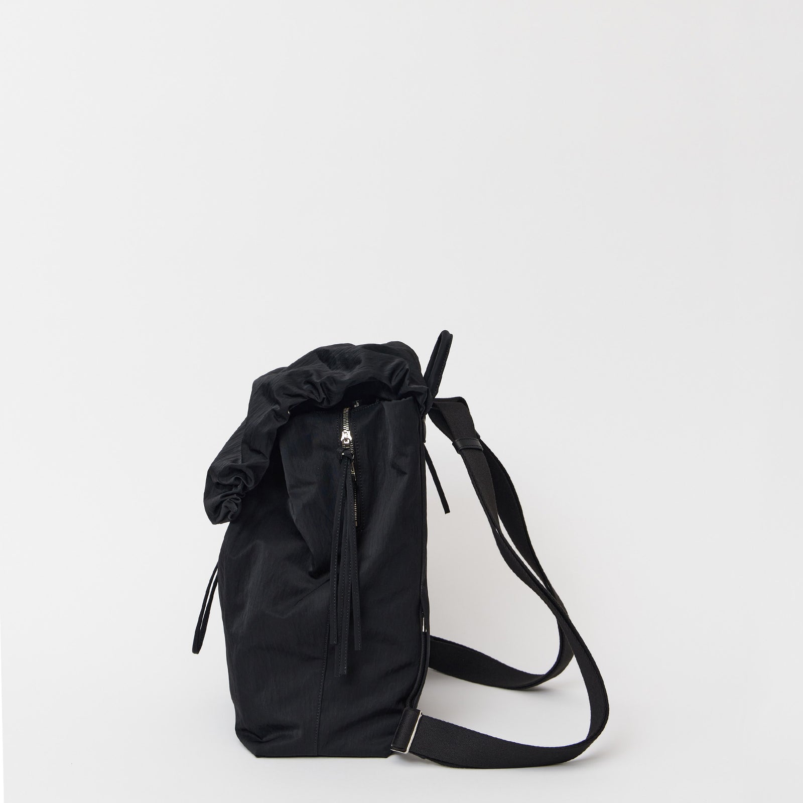 WRING - BLACK (RECYCLED NYLON) – MARY AL TERNA