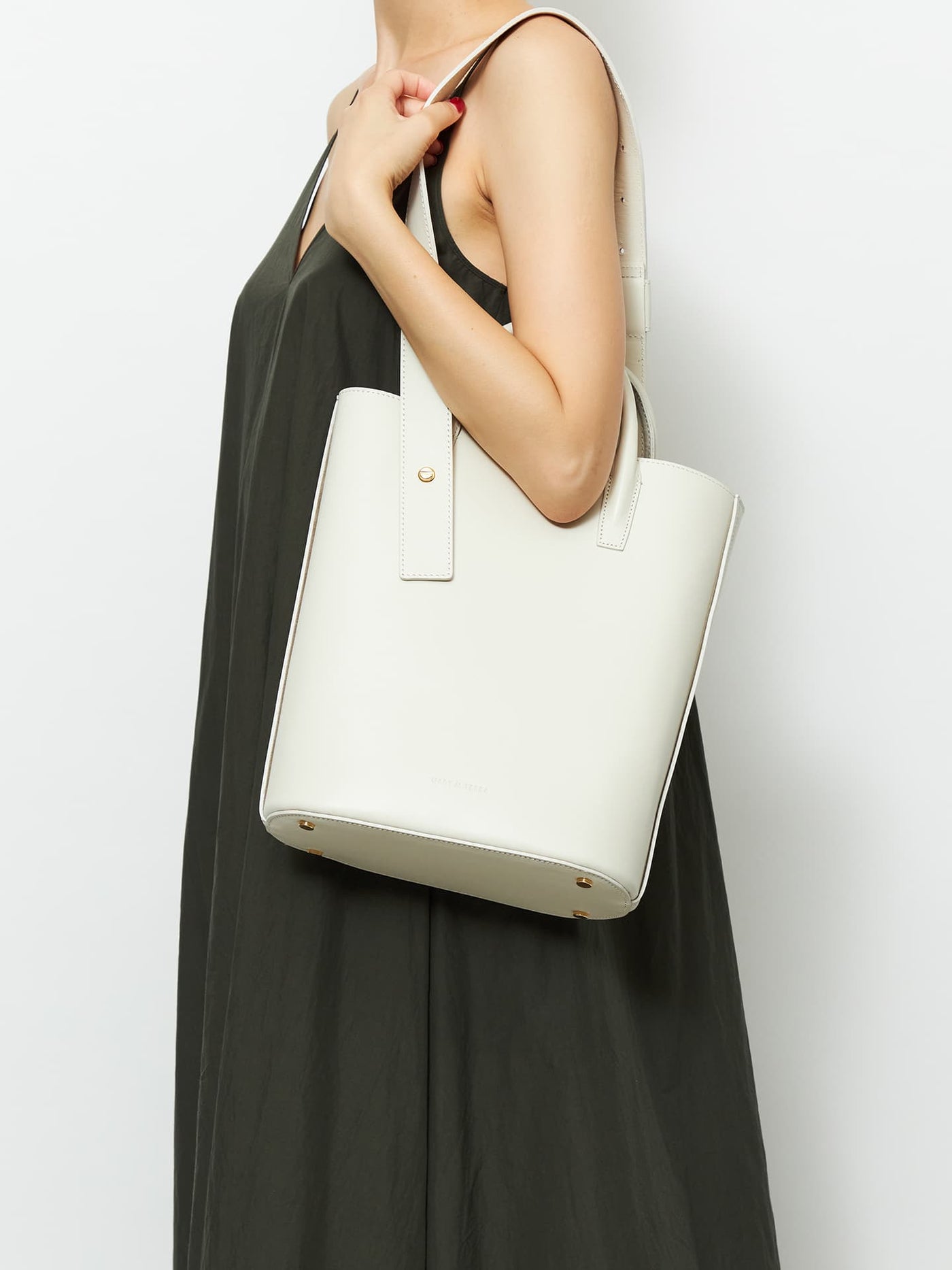 km　新品✨MARY AL TERNA BOW ハンドバッグ BOW - BLACK – MARY AL TERNA